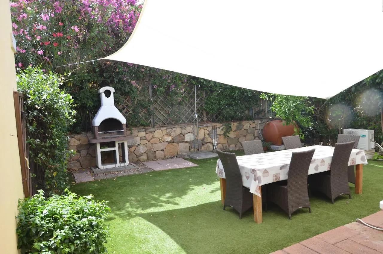 Apartament Via Genova San Teodoro  Włochy